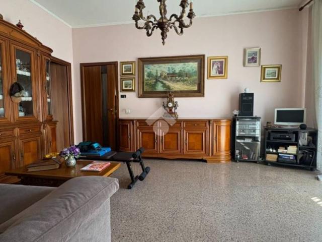 Vendesi villa bifamiliare a Senago via Vicenza, 6
