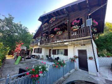 Vendesi villa bifamiliare a Potenza via Donnadezio, 123