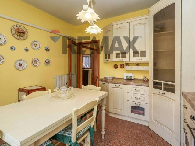 Vendesi villa bifamiliare a Padova via Ristori, 12, Terranegra