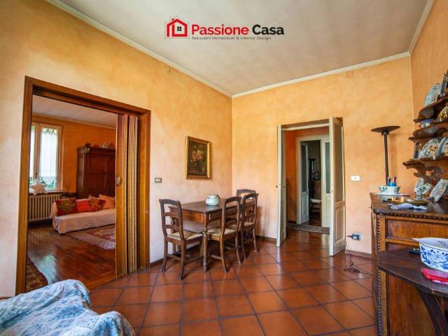Vendesi villa bifamiliare a Parma, Villetta