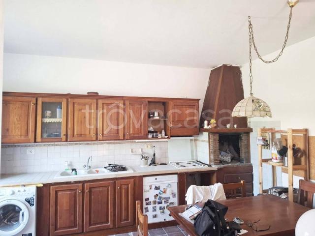 Vendesi villa bifamiliare a Roma via dei Redattori, Trigoria
