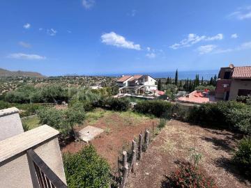 Vendesi villa bifamiliare a Trabia