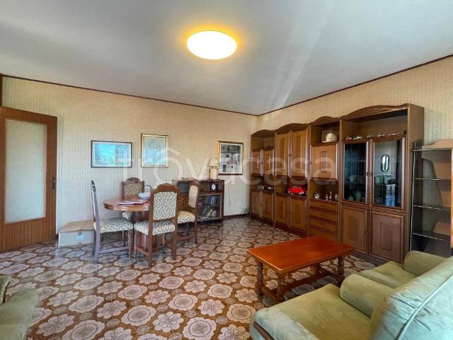 Vendesi villa bifamiliare a Udine via Liguria, 84, Beivars