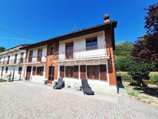 Vendesi villa bifamiliare ad Alba
