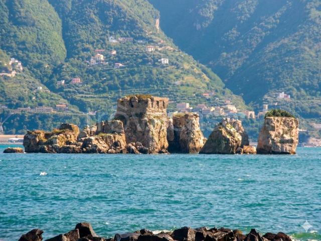 Vendesi villa singola a Torre Annunziata