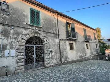 Vendesi villa singola a Torre di Ruggiero piazza Municipio, 2