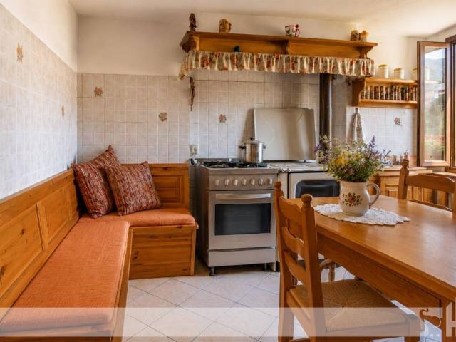 Vendesi villa singola a Triva, Sedico