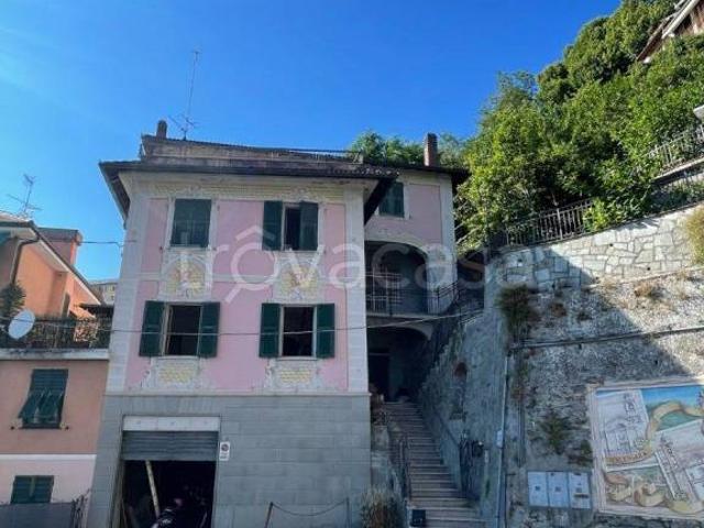 Vendesi villa singola a Uscio via Vittorio Veneto, 93