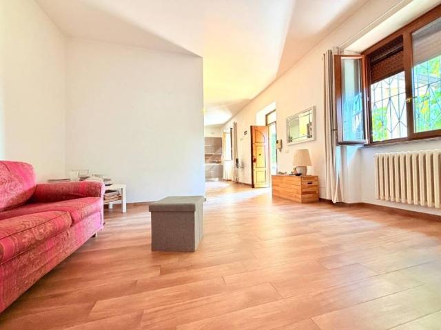 Vendesi villa singola a Valmontone