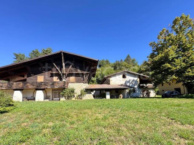 Vendesi villa singola a Vernio via dell'Appennino, Montepiano