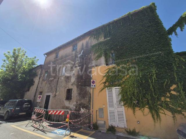 Vendesi villa singola a Vicopisano via 20 Settembre, 70, Uliveto Terme