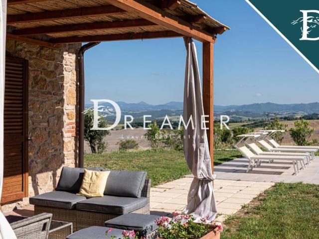 Vendesi villa singola a Volterra