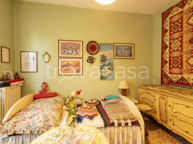 Vendesi villa singola a Borgosesia via vittorio veneto 134