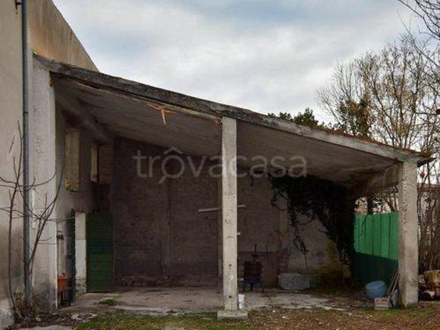 Vendesi villa singola a Caneva via Vittorio Veneto 7