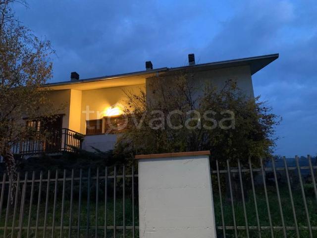 Vendesi villa singola a Casteggio via Alessandro Manzoni