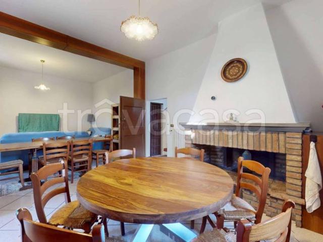 Vendesi villa singola a Castel San Pietro Terme via Cartara