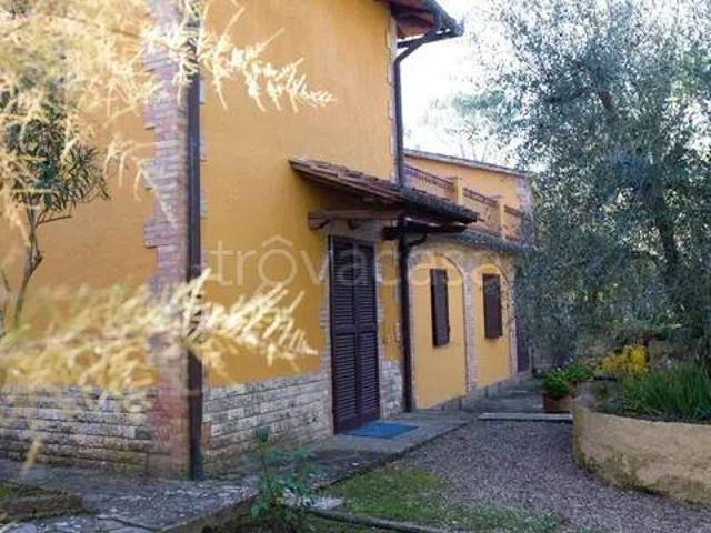 Vendesi villa singola a Castelnuovo Berardenga