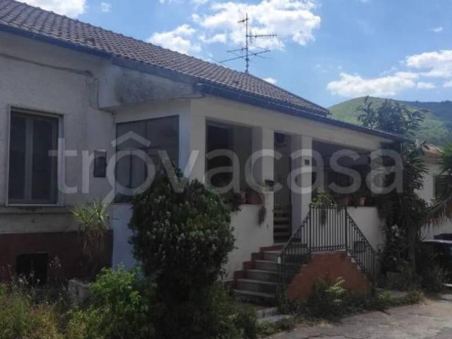 Vendesi villa singola a Caserta via Del Ristoro, 1, San Leucio Briano