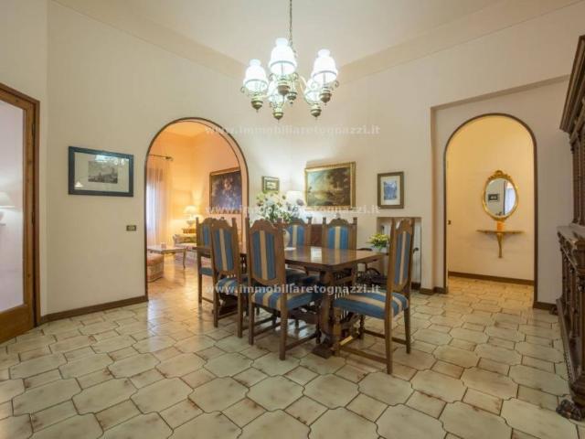 Vendesi villa singola a Certaldo