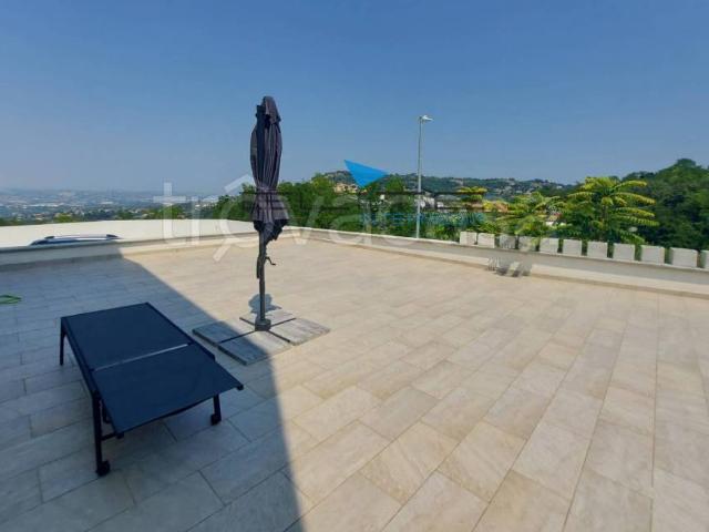 Vendesi villa singola a Chieti via dei Peligni, 72