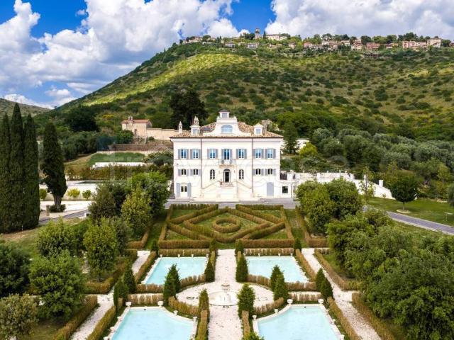 Vendesi villa singola a Coltodino, Fara in Sabina
