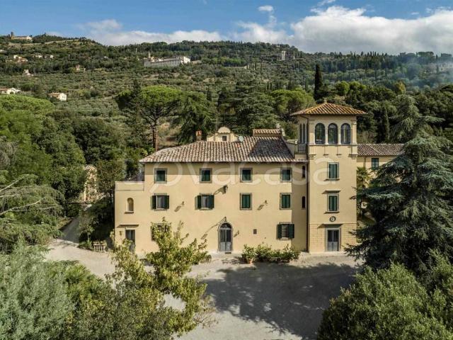 Vendesi villa singola a Cortona, Campaccio