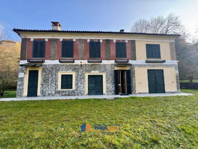 Vendesi villa singola a Costigliole d'Asti strada Montetto