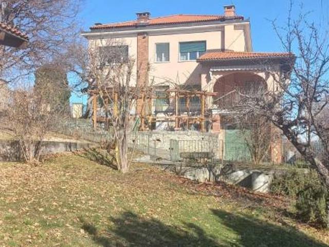 Vendesi villa singola a Costigliole Saluzzo via Ceretto, 9/a