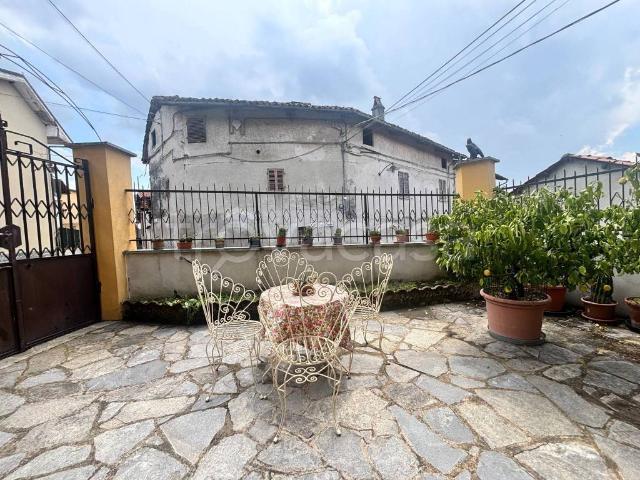 Vendesi villa singola a Cuceglio