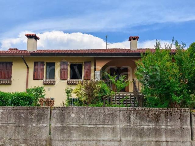 Vendesi villa singola a Faedis, Campeglio