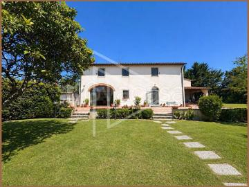 Vendesi villa singola a Fiesole via Aretina Nuova, 4
