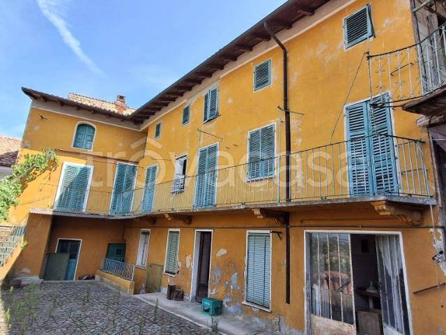Vendesi villa singola a Frassinello Monferrato via Vittorio Emanuele