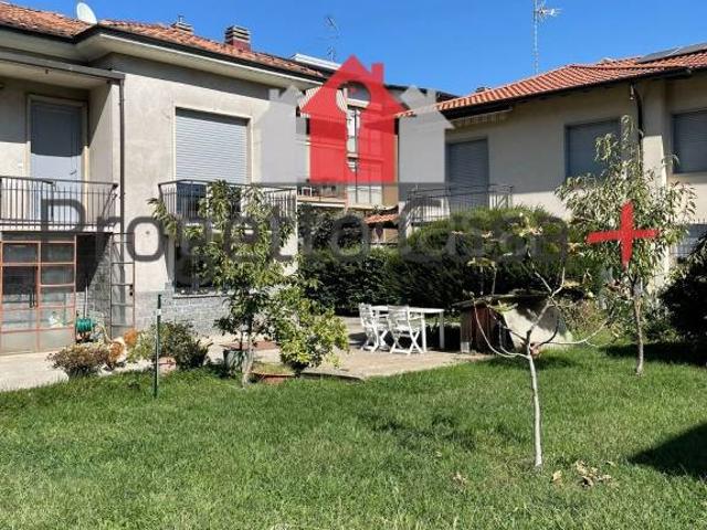 Vendesi villa singola a Gallarate via Piero Gobetti, Crenna Bettolino