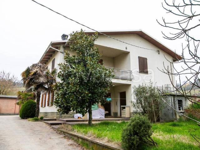 Vendesi villa singola a Imola via Goccianello, 39/a