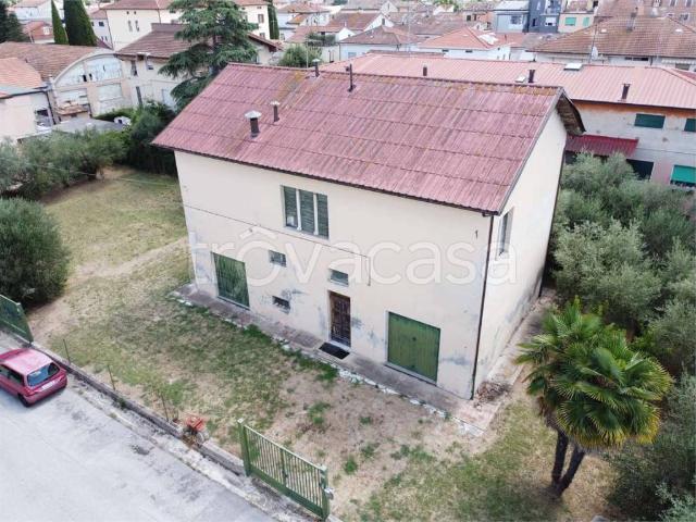 Vendesi villa singola a Jesi via toscana, 10, Viale del Lavoro