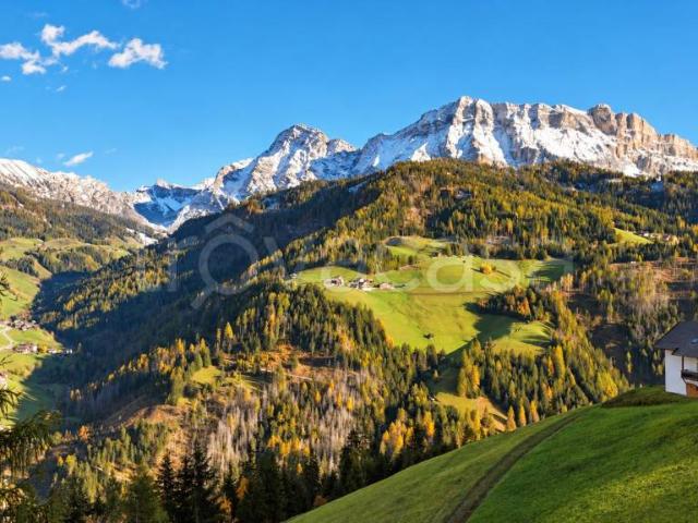 Vendesi villa singola a La Valle