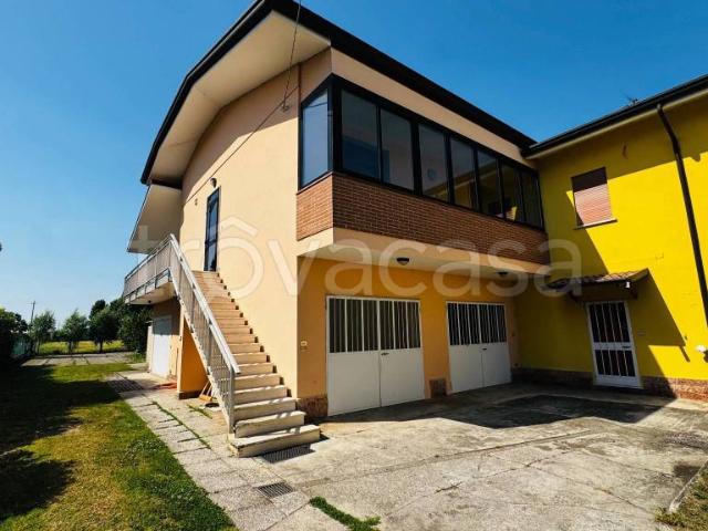 Vendesi villa singola a Legnago