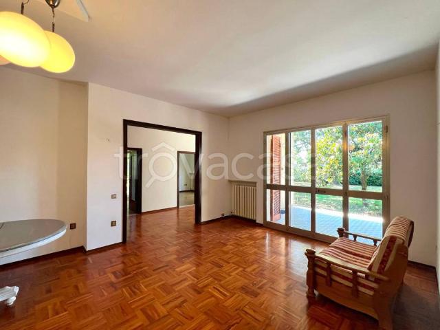 Vendesi villa singola a Longastrino, Argenta