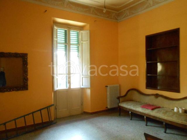 Vendesi villa singola a Lucca viale Guglielmo Marconi, Arancio