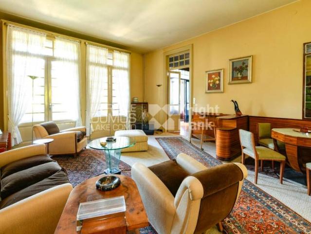 Vendesi villa singola a Magreglio