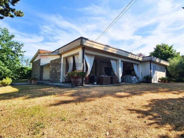 Vendesi villa singola a Montelupo Fiorentino via di Pulica, 96