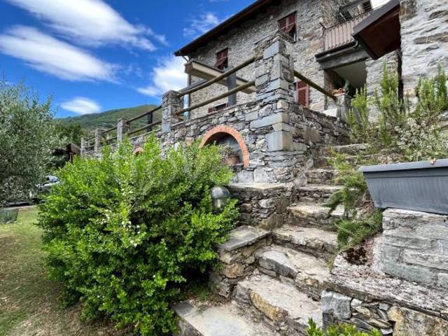 Vendesi villa singola a Moconesi via Casareggio, 1