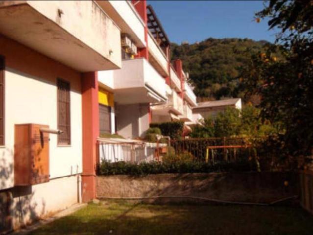 Vendesi villa singola a Nocera Inferiore via Sant'Anna