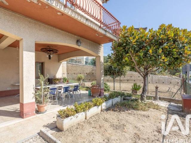 Vendesi villa singola a Passatempo, Osimo