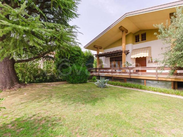 Vendesi villa singola a Ponte della Priula, Susegana