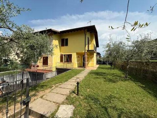 Vendesi villa singola a Polpenazze del Garda via dei Prati