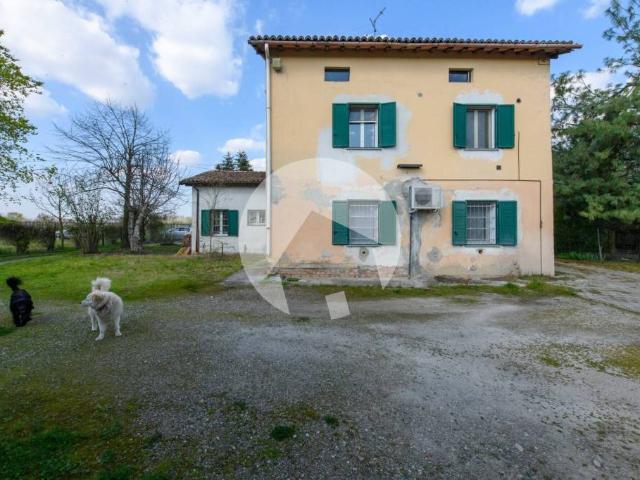 Vendesi villa bifamiliare a Rio Saliceto via Rovertella, 5