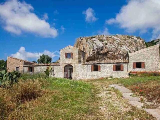 Vendesi villa singola a Roccapalumba via Ficamara No Number