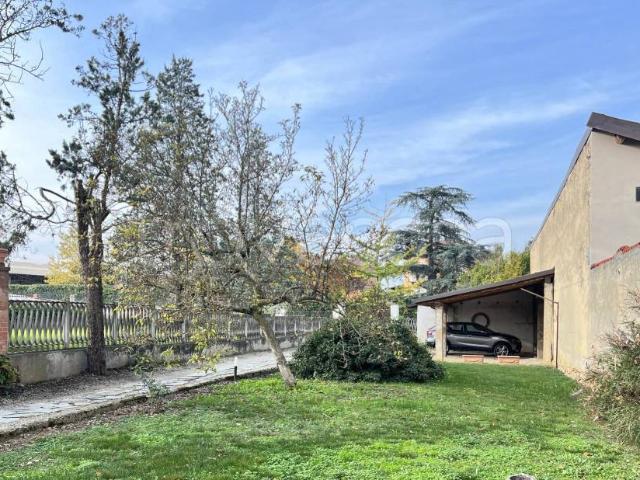 Vendesi villa singola a Rocchetta Tanaro