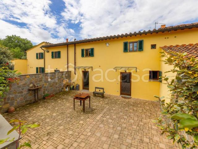 Vendesi villa singola a Scandicci via di Roncigliano, 13
